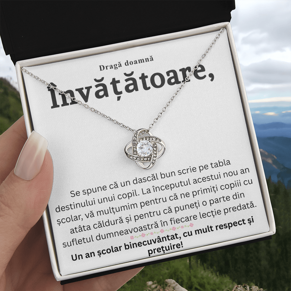 Cadou pentru doamna Învățătoare - Colier Nod de Iubire cu Felicitare Mesaj