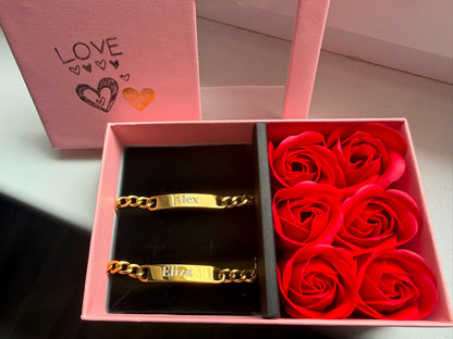 Set Brățări Personalizate pentru Cuplu + Ambalaj Cutie Trandafiri