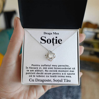 Cadou colier pentru sotie - Colier Love Knot